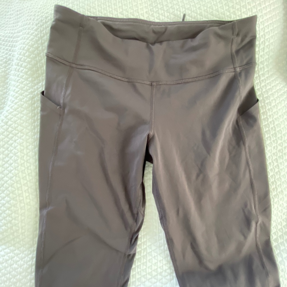 Cropped lululemon leggings